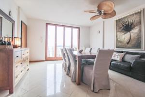 Posedenie v ubytovaní Villa Serena
