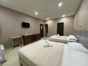 Cama ou camas em um quarto em Hostal EL Prado