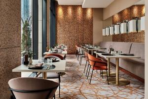 Posedenie v ubytovaní The Westin Warsaw