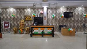Fotografie z fotogalerie ubytování Surya Palace Noida v destinaci Noida