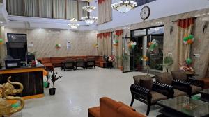 Posezení v ubytování Surya Palace Noida