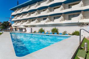 The swimming pool at or close to Hotel Astuy