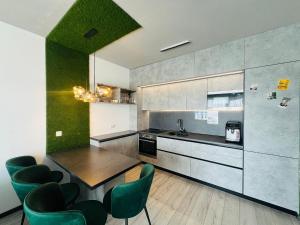 Kuchyň nebo kuchyňský kout v ubytování The Silver Grove