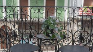 A balcony or terrace at Bonito y espacioso piso en Bilbao. Centro