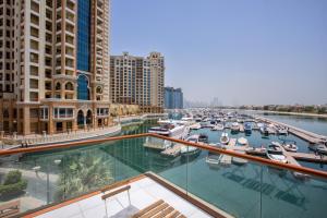 Fotografie z fotogalerie ubytování Sea view apartment on Palm Jumeirah v Dubaji