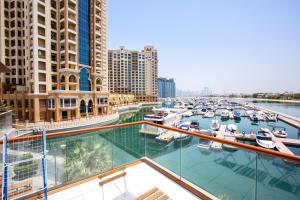 Fotografie z fotogalerie ubytování Sea view apartment on Palm Jumeirah v Dubaji