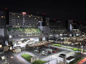 Nespecifikovaný výhled na destinaci Kjóto nebo výhled na město při pohledu z hotelu