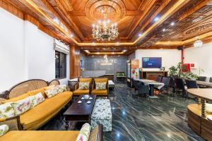 Posezení v ubytování Olagi Hotel 2