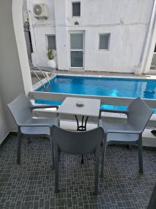 Πισίνα στο ή κοντά στο Hotel Leta 