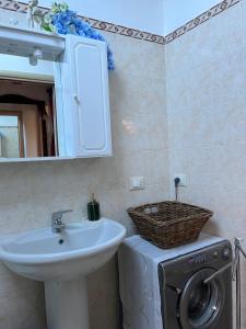 Fotografie z fotogalerie ubytování Caterina Appartamento Vacanze v destinaci Monticelli Brusati + 28 fotografií