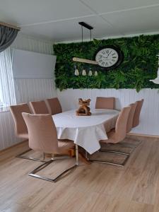 Posezení v ubytování Ferienhaus am Edersee-scheid