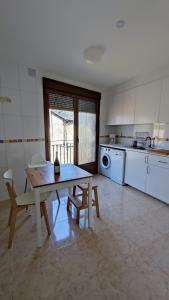 Η κουζίνα ή μικρή κουζίνα στο Morgon House
