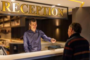 Hosté ubytování Hotel Donny + 31 fotografií