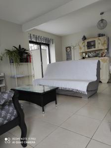 Afbeelding uit fotogalerij van Le Logis Des Grenouilles- Gîtes in Lamballe