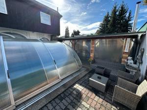 Zdjęcie z galerii obiektu Apartmány Karlovy Vary w Karlowych Warach