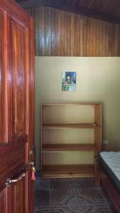 Postel nebo postele na pokoji v ubytování Surf Shack Room #1 + 5 fotografií