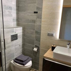 Koupelna v ubytování Apartmán U Jelena, Čeladná + 8 fotografií