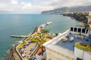 Gallery image of Casa Pascale Rooftop Appartament in Sorrento