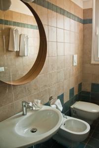 Koupelna v ubytování B&B Alalama