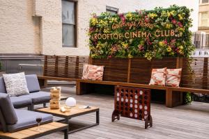 Χώρος καθιστικού στο Embassy Suites By Hilton New York Manhattan Times Square