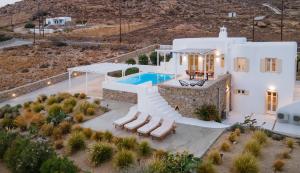 Bazén v ubytovaní Villa Aegean Blue by LLB Villas - Beach in 500m. alebo v jeho blízkosti