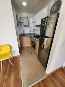 Nhà bếp/bếp nhỏ tại Departamento de estreno en Lince +3 ảnh