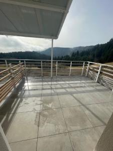 Balkón nebo terasa v ubytování Beau duplex vue sur le Lac Blanc