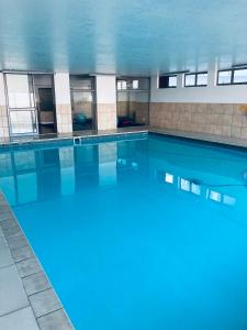 Bazén v ubytování Hibernian 10.02 nebo v jeho okolí