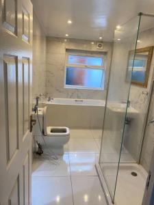 Gallery image of The w3 flat in London