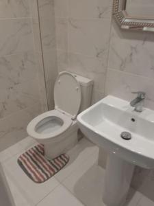 Gallery image of The w3 flat in London