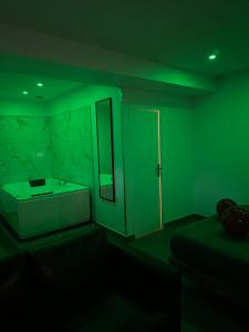 Photo de la galerie de l'établissement Lov’SPA 2, à Fleury-Mérogis