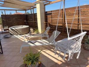 Gallery image of DoorMat# Wait 'N Sea, Jacuzzi, Luxury Stone House in Epanomi