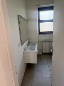A bathroom at Casa del sole Még 37 kép