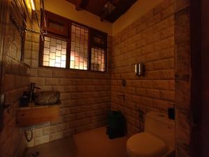 Koupelna v ubytování TSUKIMI Homestay, Naggar, Manali