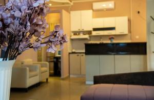 Una cocina o zona de cocina en Apartman Lara