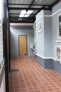 Gallery image of The hand flower home in Chum Phae