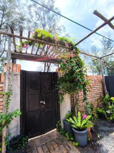 Foto sihtkohas Dungun asuva majutusasutuse Tamu Beradu Seaview Private Villa 3 Bedroom No Pool 6 Pax Max galeriist