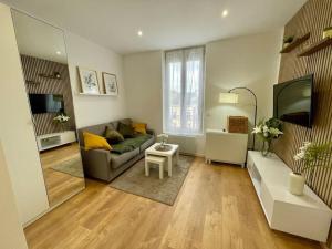 Μια τηλεόραση ή/και κέντρο ψυχαγωγίας στο Appartement cosy hyper centre