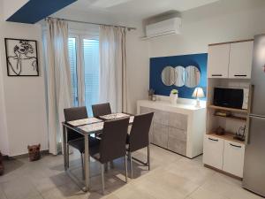 Kjøkken eller kjøkkenkrok på ★Modern Home in Corfu old Town★