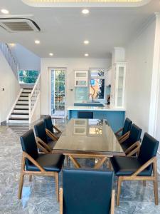 Χώρος καθιστικού στο Biệt thự 120 m² 3 phòng ngủ, 2 phòng tắm riêng ở ̣̣̣Novaworld Phan Thiet +9 φωτογραφίες