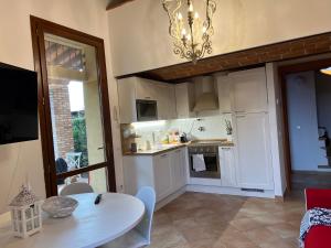 Dapur atau dapur kecil di Alloggio la fattoria