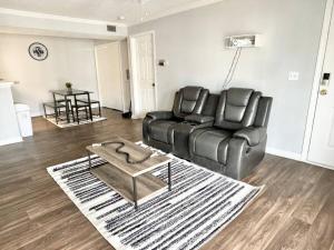 Fotografie z fotogalerie ubytování Double Queen Suite Home Theater WiFi Room 3 v destinaci Morrow