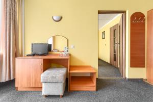 TV a/nebo společenská místnost v ubytování Hotel Bocianie Gniazdo
