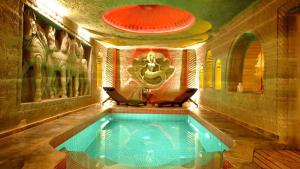 Piscina de la sau aproape de Historical Goreme House