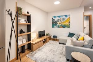 Μια τηλεόραση ή/και κέντρο ψυχαγωγίας στο OK home.