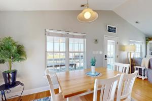 Gallery image of The Hornet's Nest in Surf City