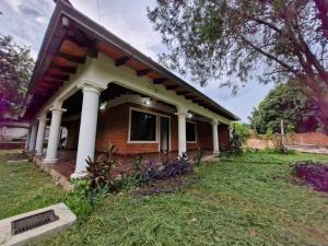 Zahrada ubytování Casa familiar estilo colonial a metros del lago