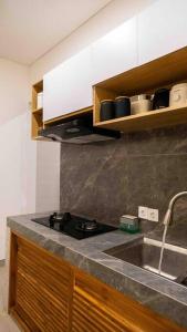 Kuchyň nebo kuchyňský kout v ubytování Luxury villa evara + 31 fotografií