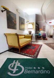 Posezení v ubytování Hotel Bernardino