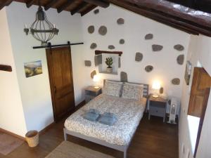 La Casa de Arriba, private rooms in Teror, Gran Canaria客房内的一张或多张床位